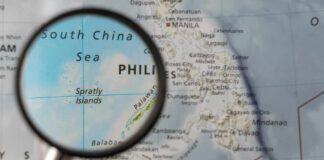 Map of the South China Sea highlighting the Philippines and Spratly Islands