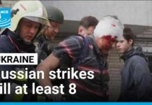 Russian strikes kill at least 8, wound dozens across Ukraine • FRANCE 24 English